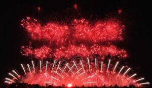 ブレスエンジェル | 心が舞い踊る光と音の饗宴。全身で感じられる歓び。2023年｢赤川花火大会 ｣の感動体験